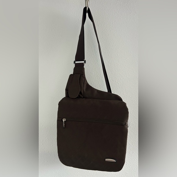 Travelon Other - Travelon Dark Brown Men's Crossbody Messenger Bag